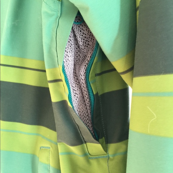 Holden Outerwear. Ski/snowboard jacket. Pre worn. - Picture 5 of 8